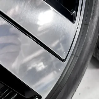 Original Porsche Taycan Turbo Aero 19 Zoll Winterräder Felgen Winterreifen - Bild 4