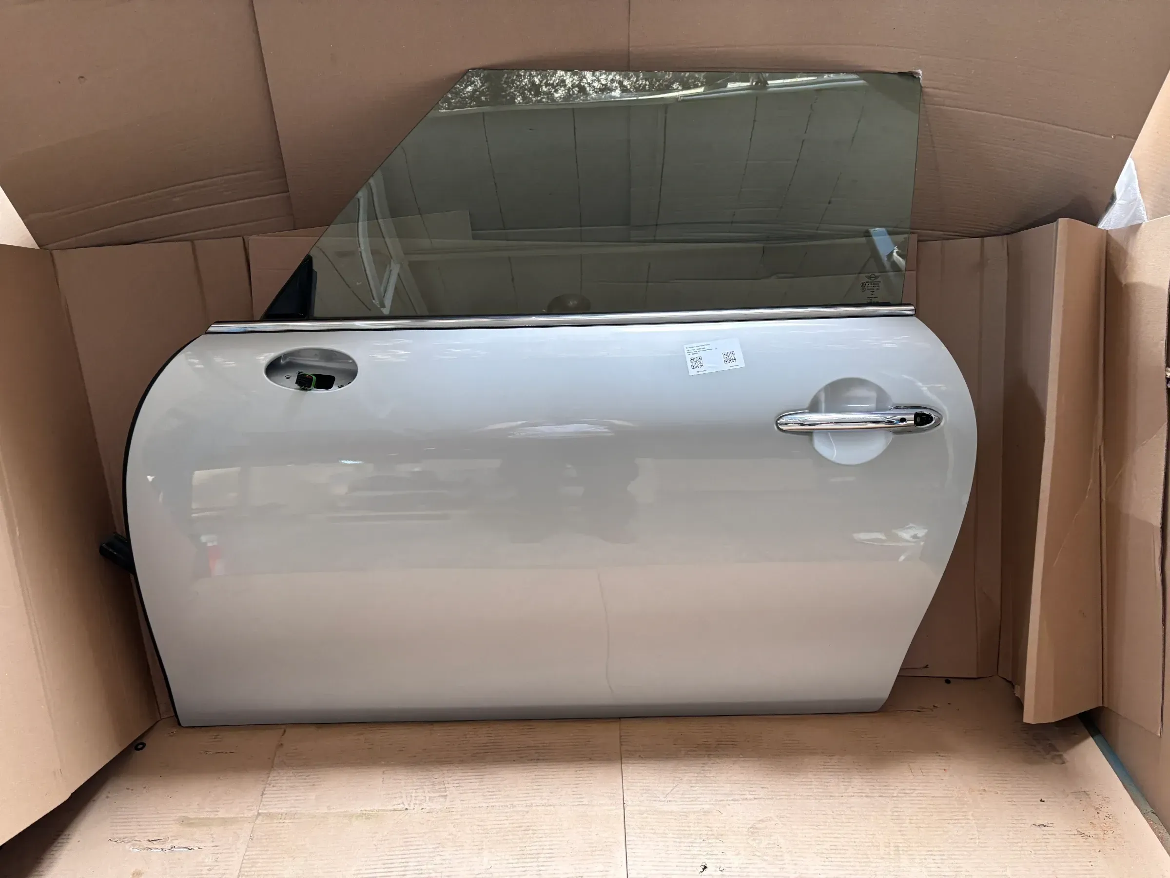 Original Mini Cooper F56 F57 Tür Vorne Links mit Scheibe Melting Silver - Bild 1