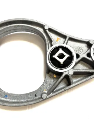 Original BMW M3 G80 G81 M4 G82 G83 Halter Adapter Hinterachsgetriebe 8090205 - Bild 2