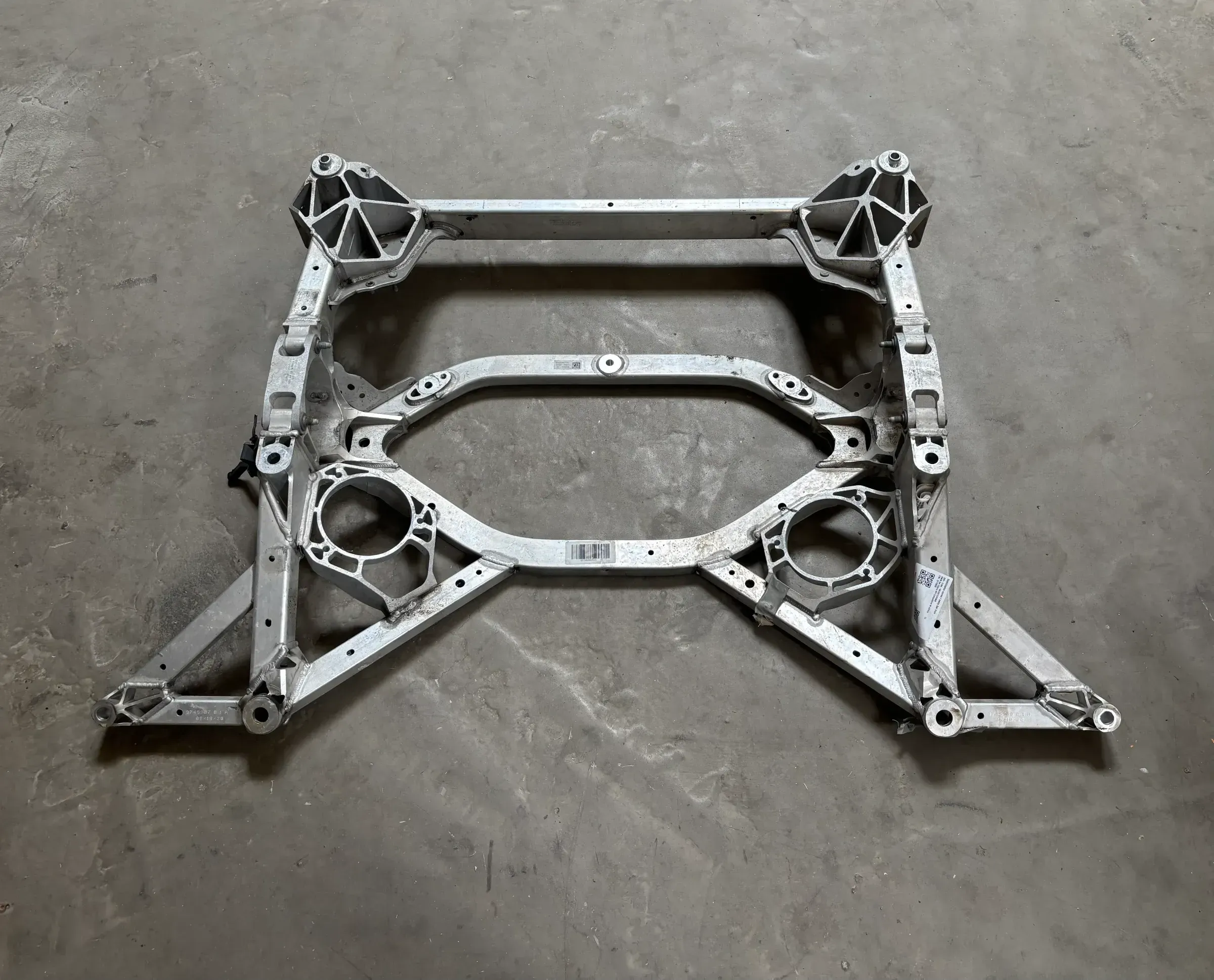 Original BMW M3 G80 G81 M4 G82 G83 Vorderachsträger Achsträger 8095644 - Bild 1