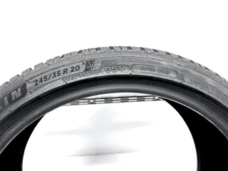 2 Stück Winterreifen Michelin Pilot Alpin 5 NAO 245 35 20 95V 1521 6mm - Bild 7